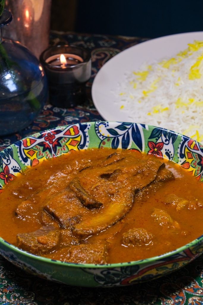Khoresh Bademjan guiso persa de berenjena y cordero halal en PARSI restaurante persa Madrid cerca de Plaza de España