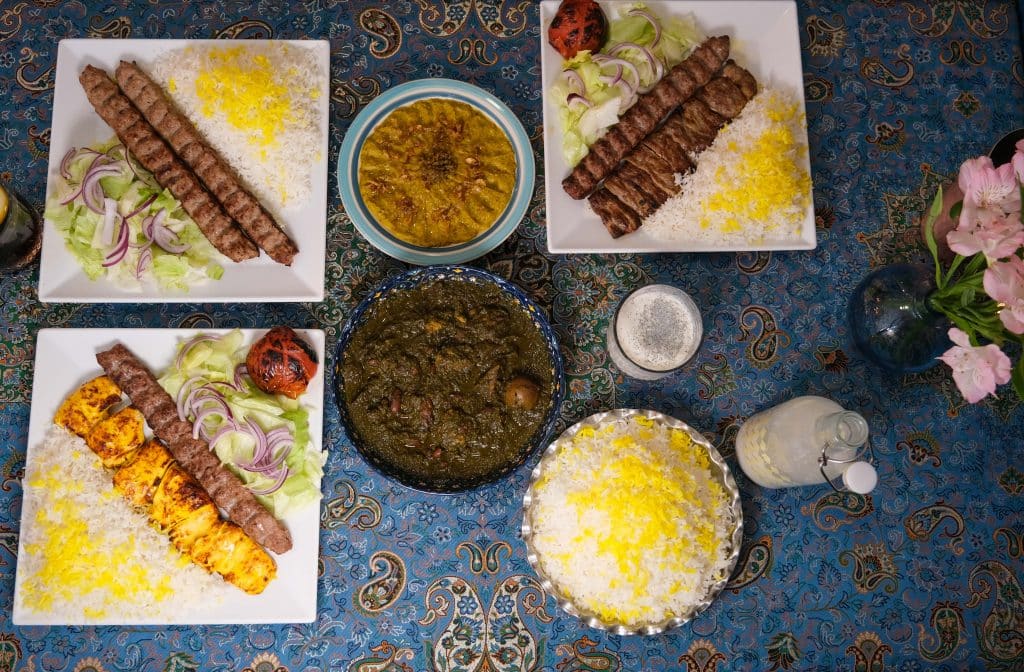 sultani kebab ghormeh sabzi kashke bademjan persian halal restaurant madrid parsi calle luisa fernanda plaza españa, Halal food near me.
